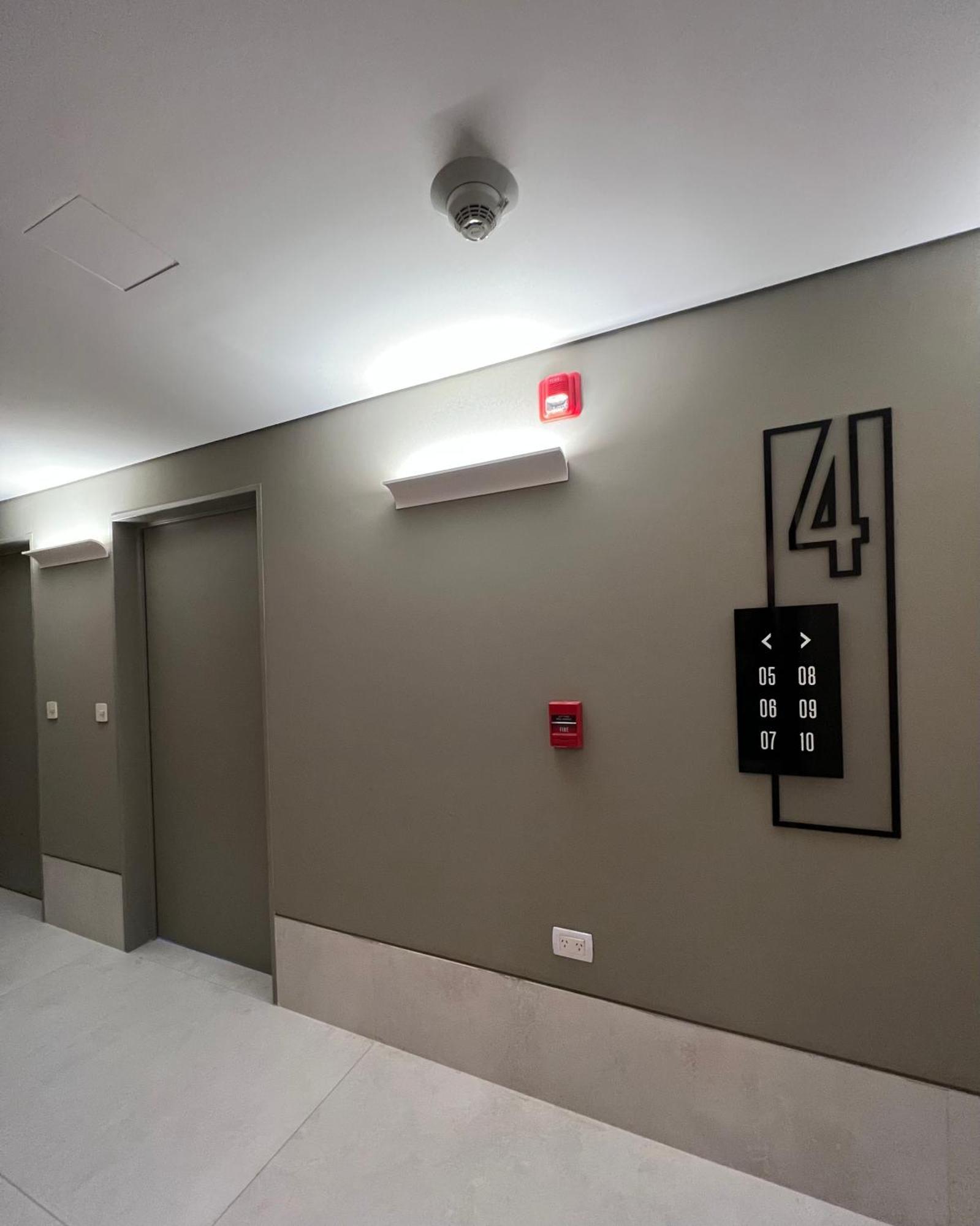 Modern With Premium Amenities *